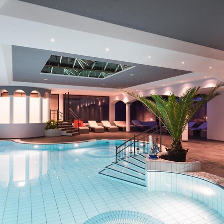 25H Spa-Residenz Pools In & Out, Private Garden & Beach Нойзідль-ам-Зе Екстер'єр фото